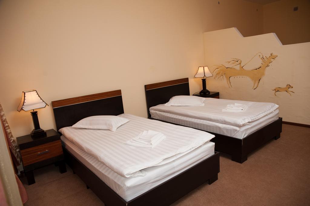 Artastana Hotel Room photo