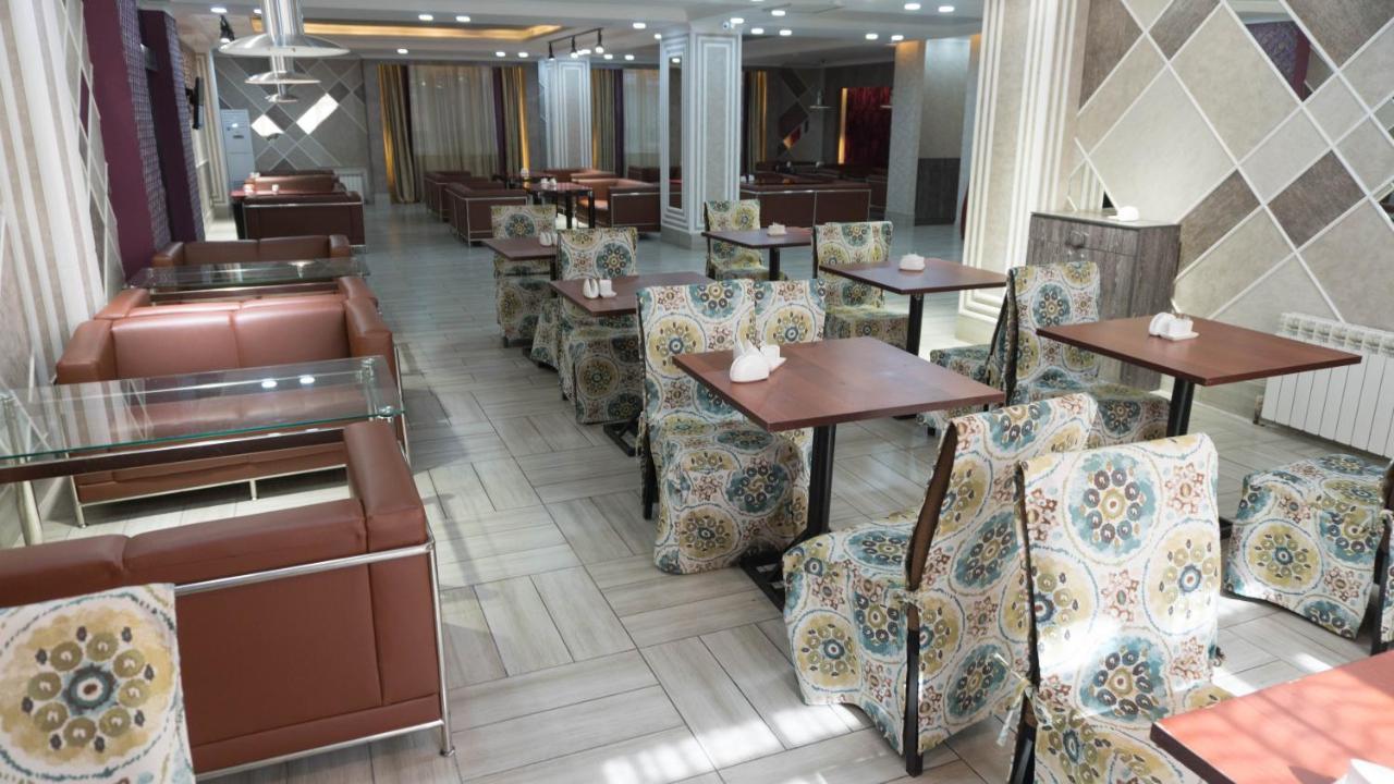 Artastana Hotel Exterior photo
